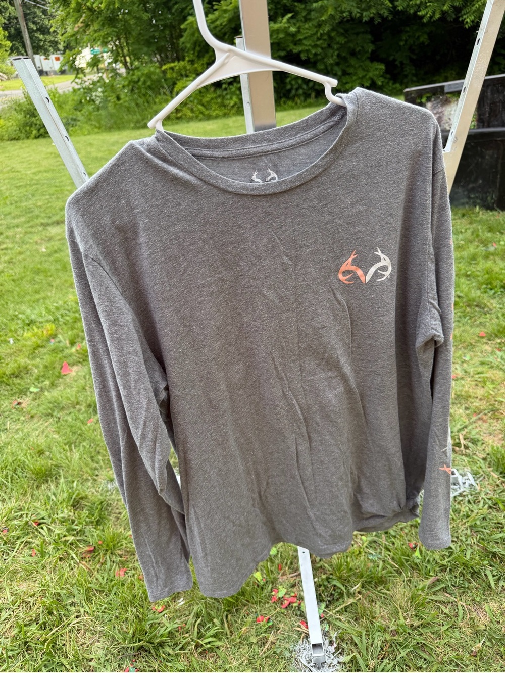 Realtree Youth Long-Sleeve Heather Gray Tee with Subtle Logo